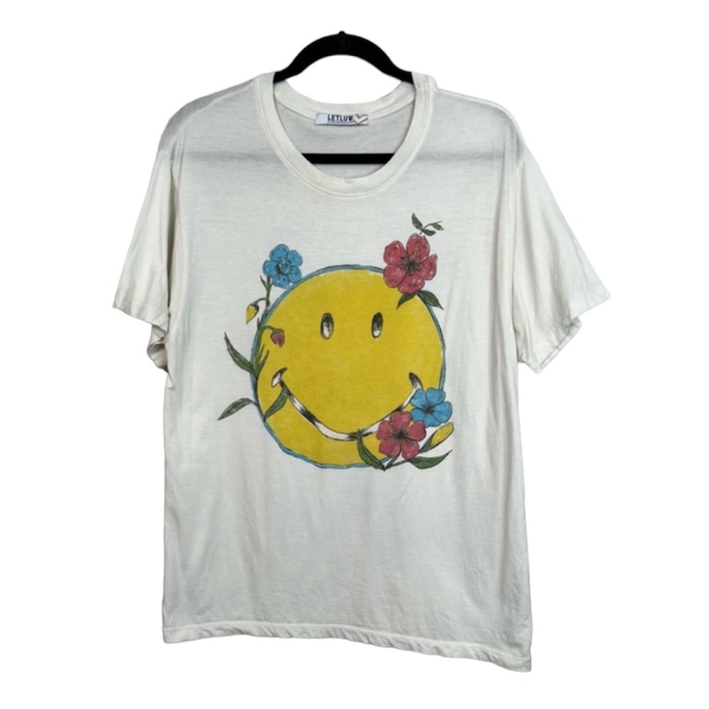 LETLUV x SMILEY Smiley Face Floral Graphic Print Tee in ivory size Medium